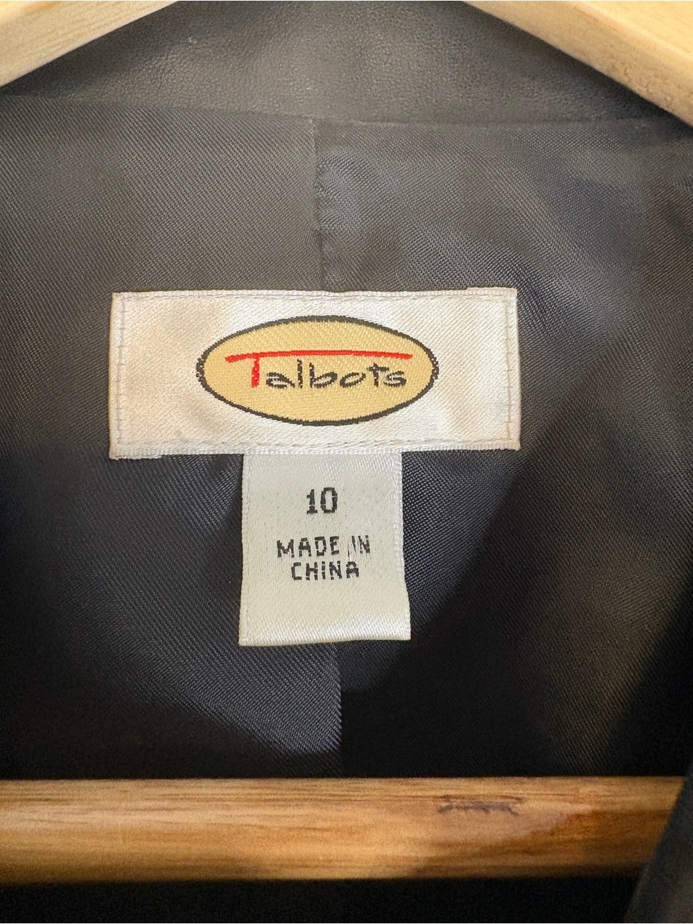 Talbots Women’s Black Genuine Leather Button-Front Jacket Size 10 Blazer Office - Picture 4 of 8